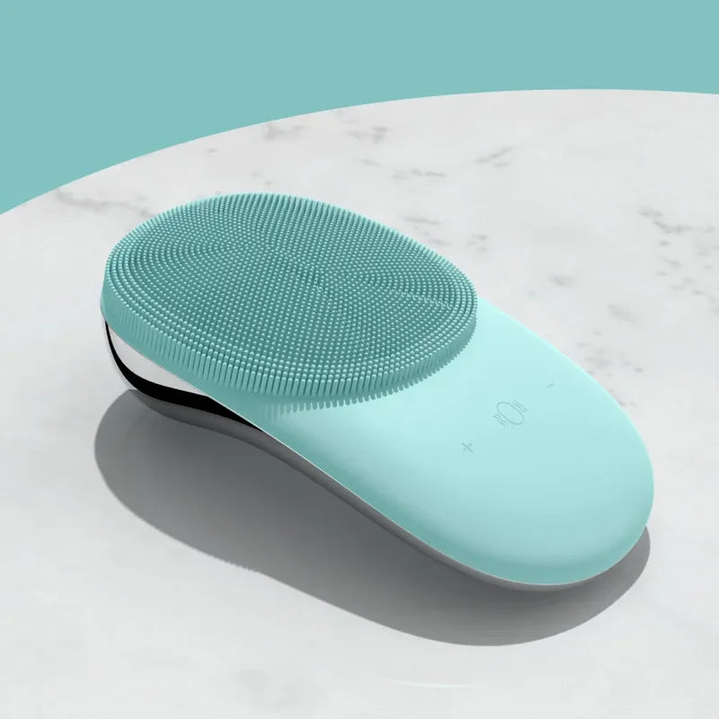 VibraGlow™ Cleansing Brush